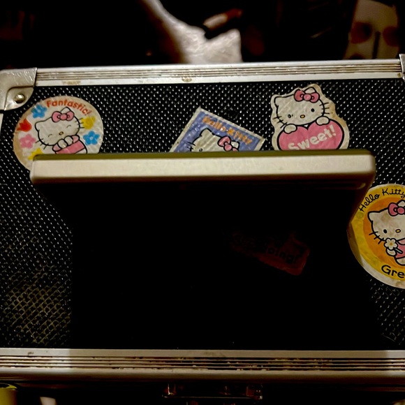 Zune IPod - Picture 4 of 5